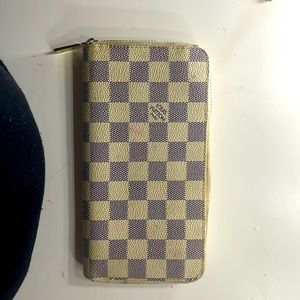 Louis Vutton wallet